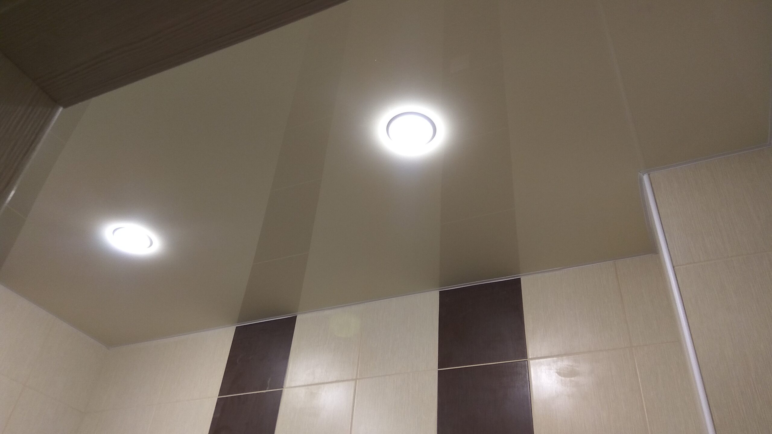 точечные светильники ванна фото